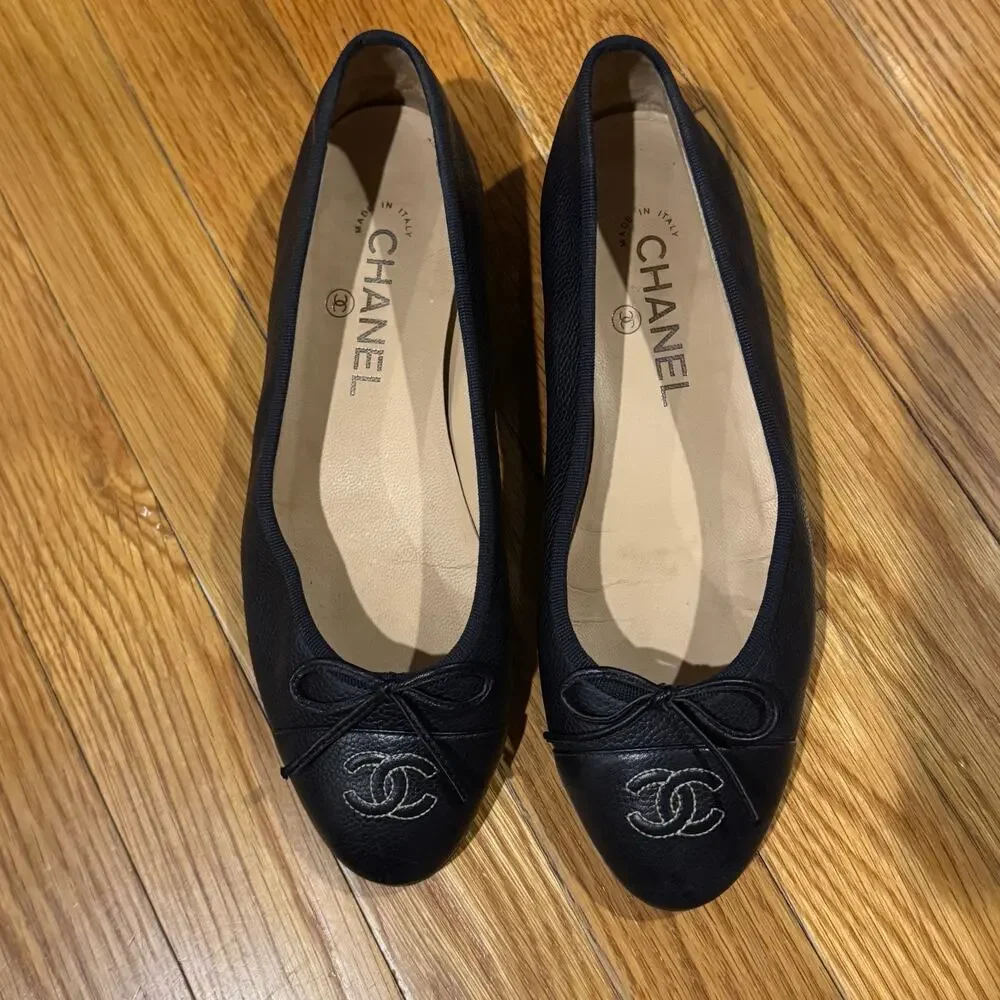 Authentic Chanel 37.5 Dark Navy Blue (Like Black) Ballet Flats Caviar Leather CC